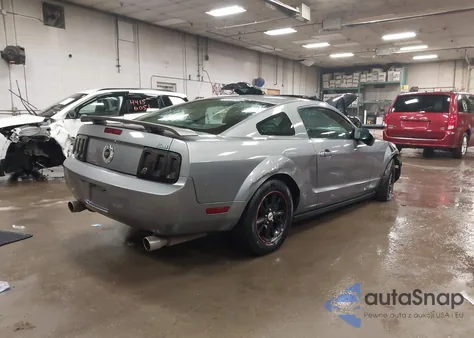 2006 Ford Mustang V6 z USA, uszkodzony, nr VIN 1ZVFT80N265158022
